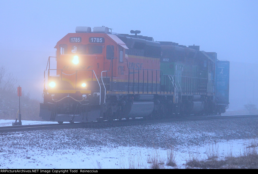 BNSF 1785